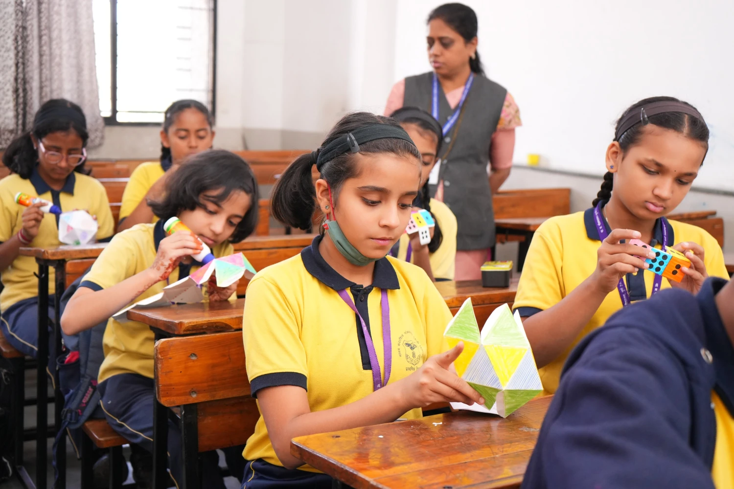 शैक्षणिक वर्ष व सत्रे 